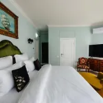 Lägenhetshotell Ateneea Luxury 3*