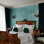 Ateneea Luxury Lägenhetshotell 3*