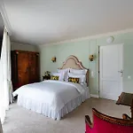 Ateneea Luxury