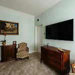 Ateneea Luxury
