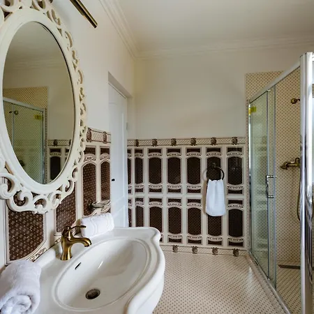 Ateneea Luxury