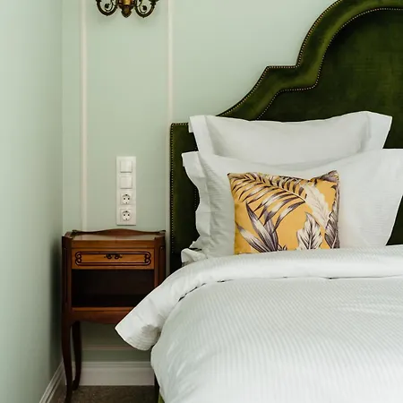 Aparthotel Ateneea Luxury