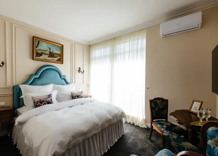 Апарт-отель Ateneea Luxury