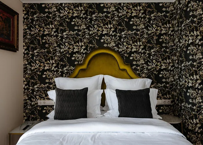 Hotel de apartamente Ateneea Luxury 3*