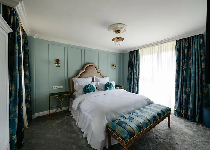 Hotel de apartamente Ateneea Luxury 3*